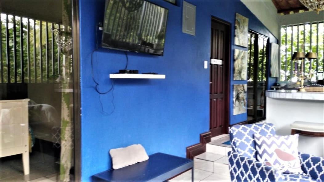 Casa Sophia: Triple Apartment Options with Wi-Fi Guapiles Exterior photo