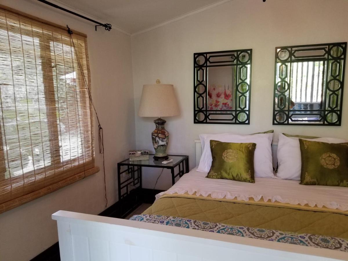Casa Sophia: Triple Apartment Options with Wi-Fi Guapiles Exterior photo