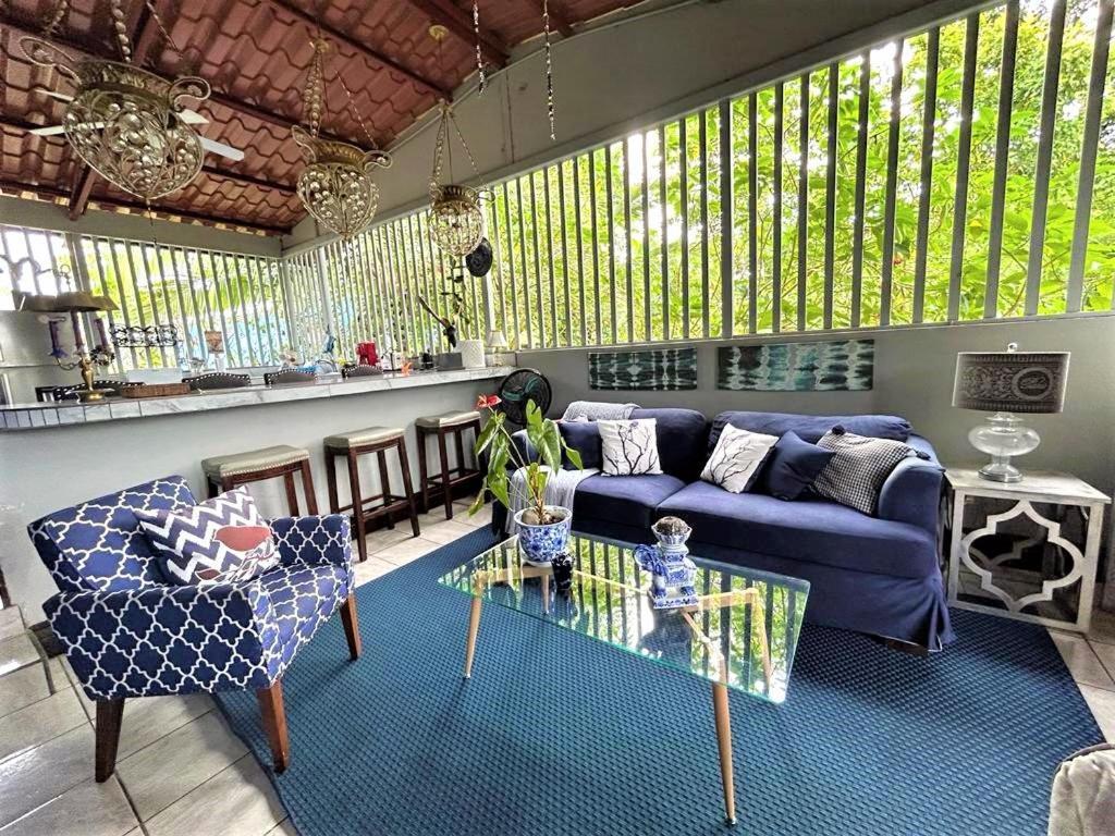 Casa Sophia: Triple Apartment Options with Wi-Fi Guapiles Exterior photo