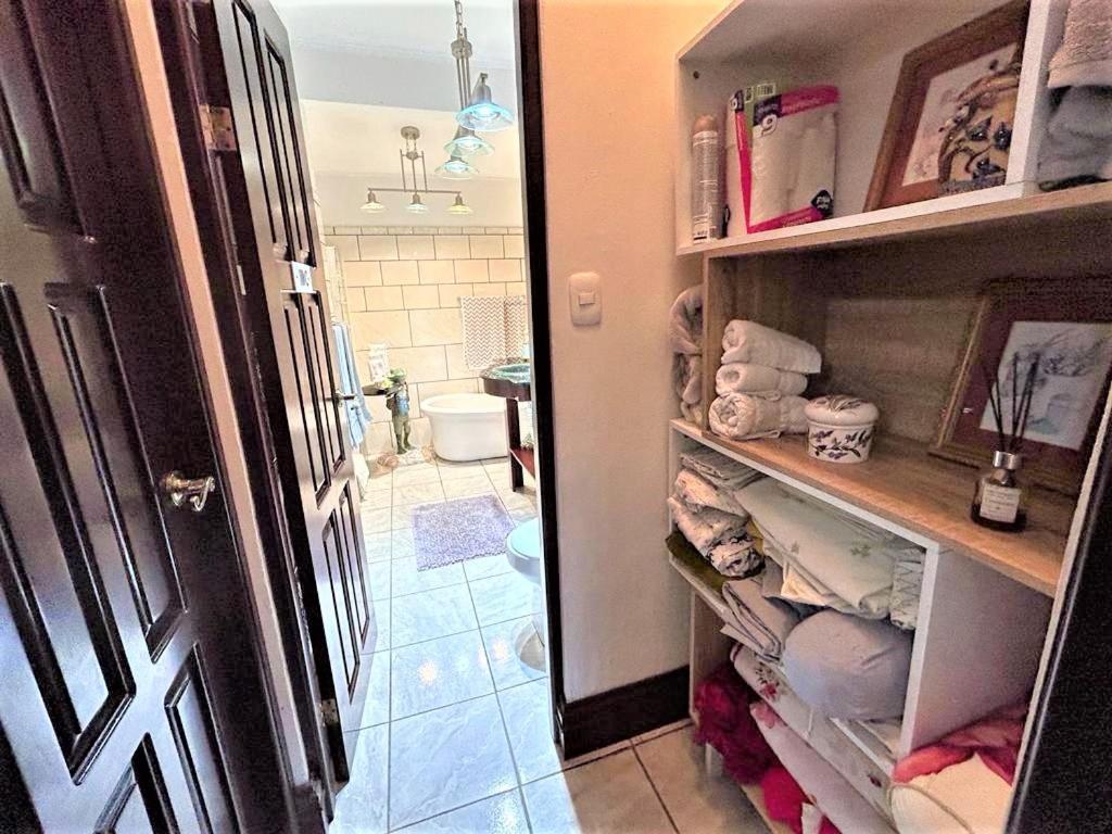 Casa Sophia: Triple Apartment Options with Wi-Fi Guapiles Exterior photo
